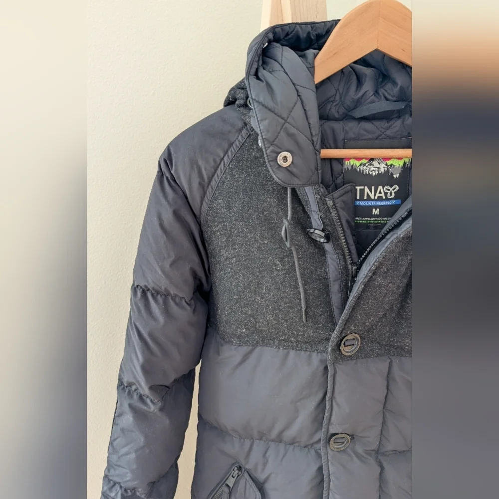 Aritzia TNA Zipper Front Hooded Down Fill Wool Trim Waterproof Puffer Jacket - Picture 3 of 12